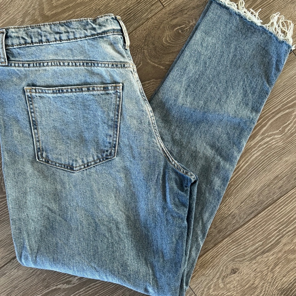 Universal Thread Boyfriend Jeans - image 1